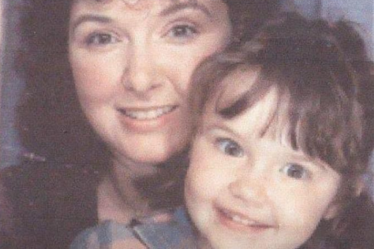 Sisters Give Back in Memory of Mum Who Was Cared for in Sheffield Hospitals