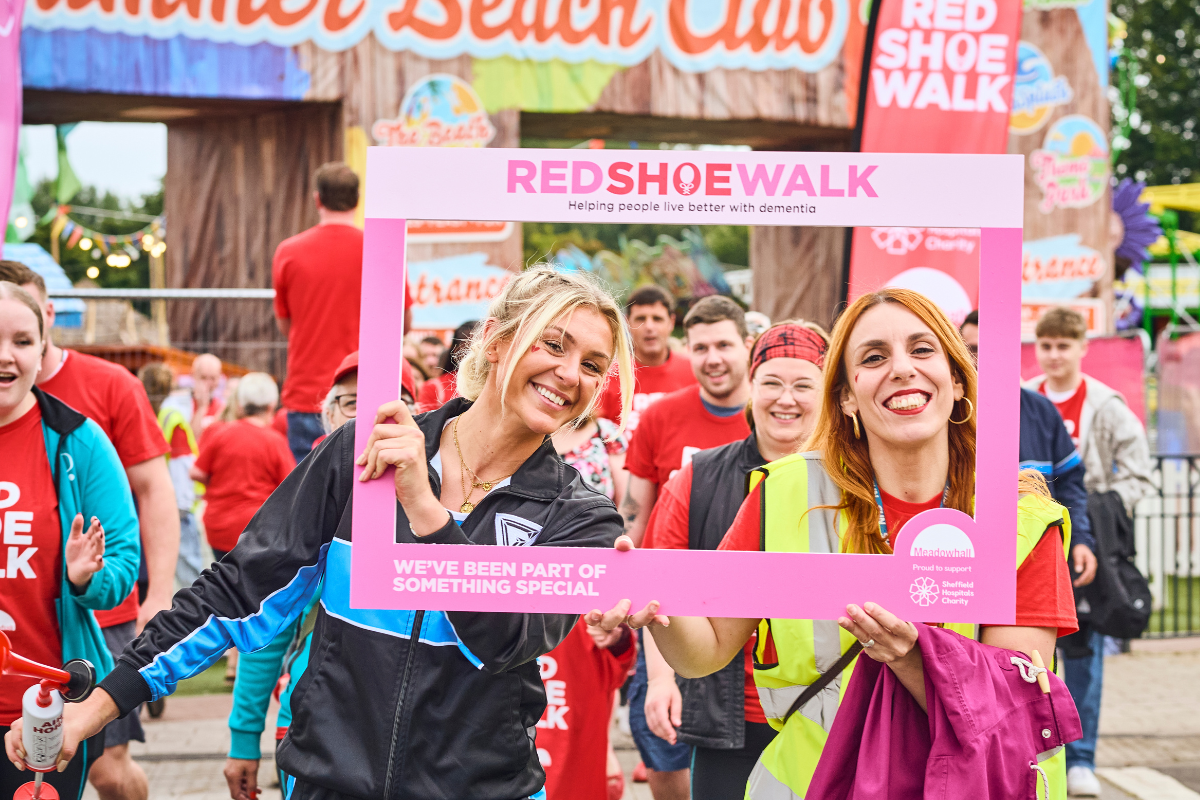 Hundreds of People Walk to Raise Over £10,000 for People Affected by Dementia